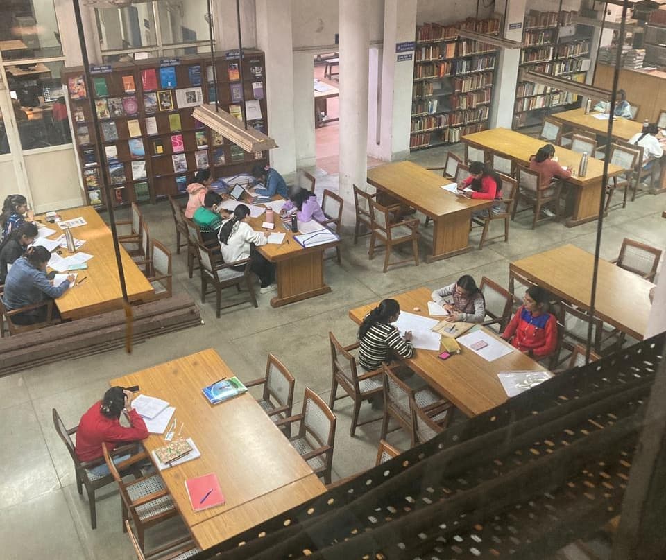 IP College for Women Academic photo 8